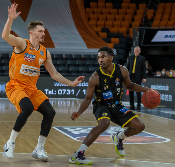 了俱乐部的 了俱乐部的